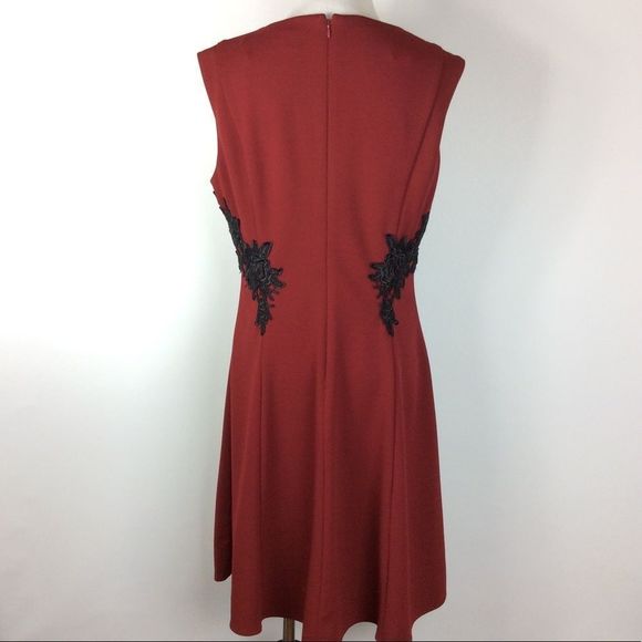 Liz Claiborne Burgundy Flare Dress Size 8 - Picture 2 of 5